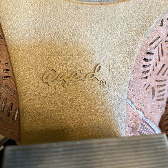 QUPID rose Taupe Half d'Orasy Peep Toe side zip laser cut Perforated Booties‎ - Picture 4 of 7